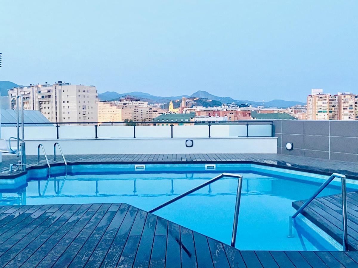 Malakatua Station, With Pool-parking