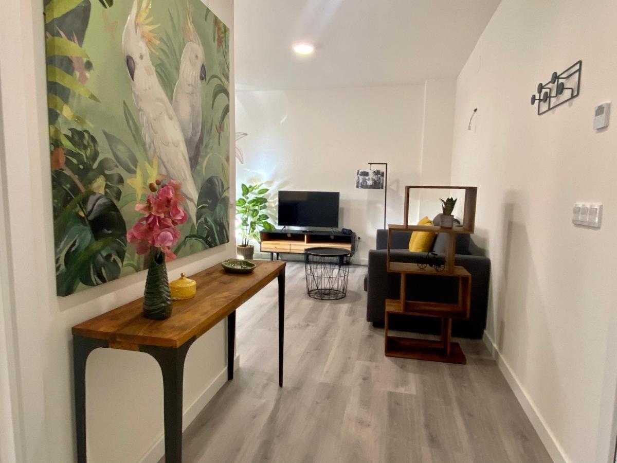 Malakatua Station, With Pool-parking Apartment Malaga