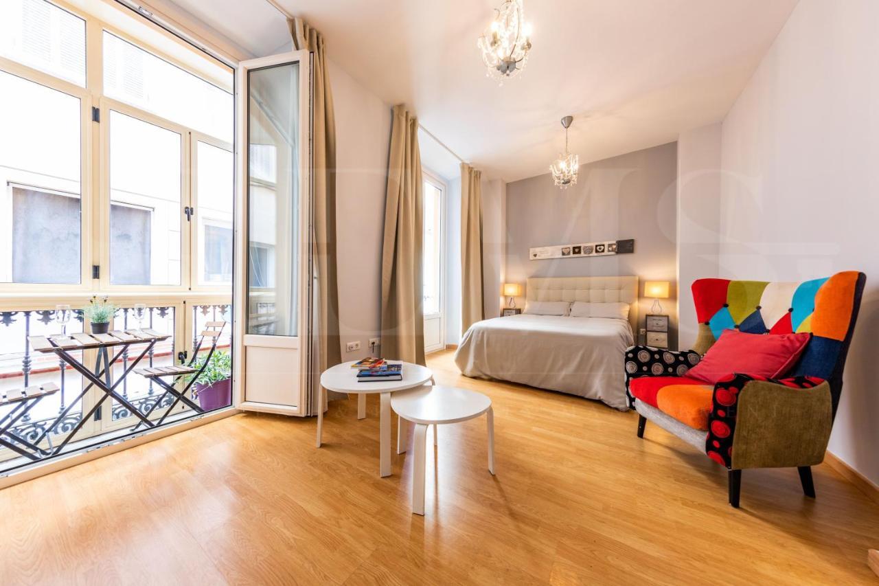 Apartment Central Studio With Patio And Balcony *