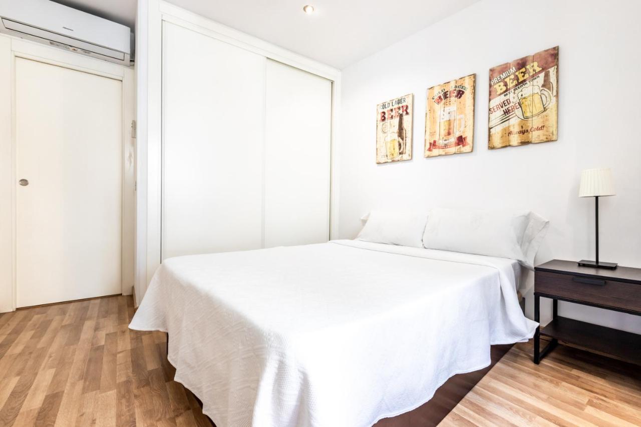 Apartment Minimalistic In The Heart Of