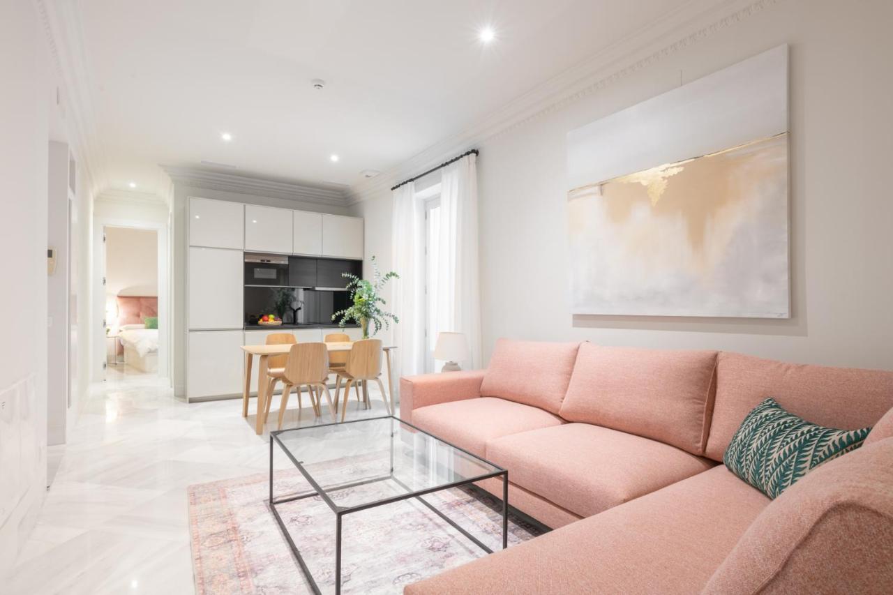 Pinar Vip Class C/granada Apartment
