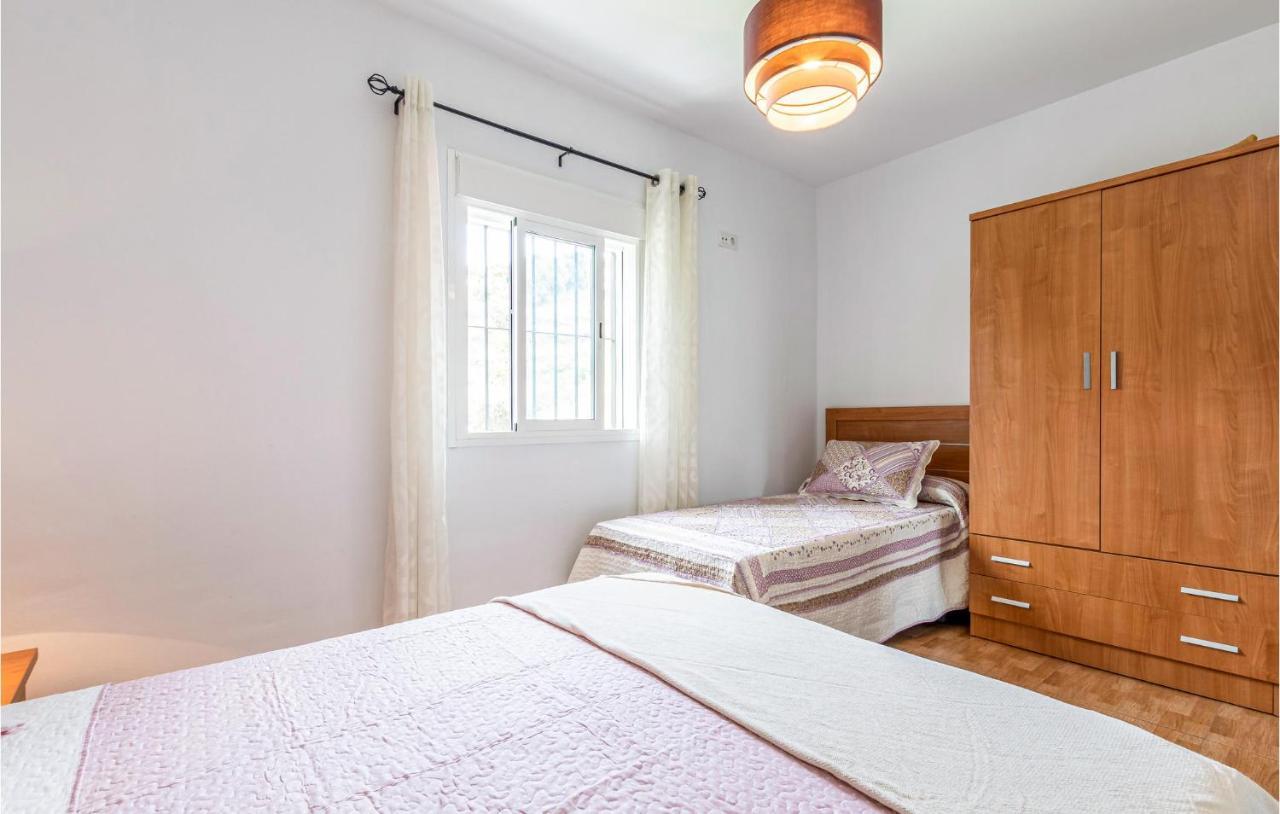 Holiday home 3 Bedroom Stunning In Malaga
