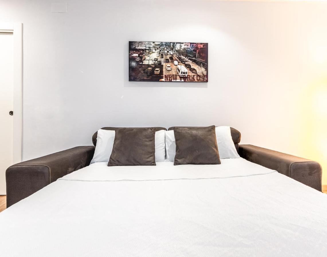 Apartment Minimalistic In The Heart Of *