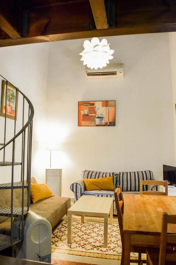 Apartamento Duplex C/alvarez *