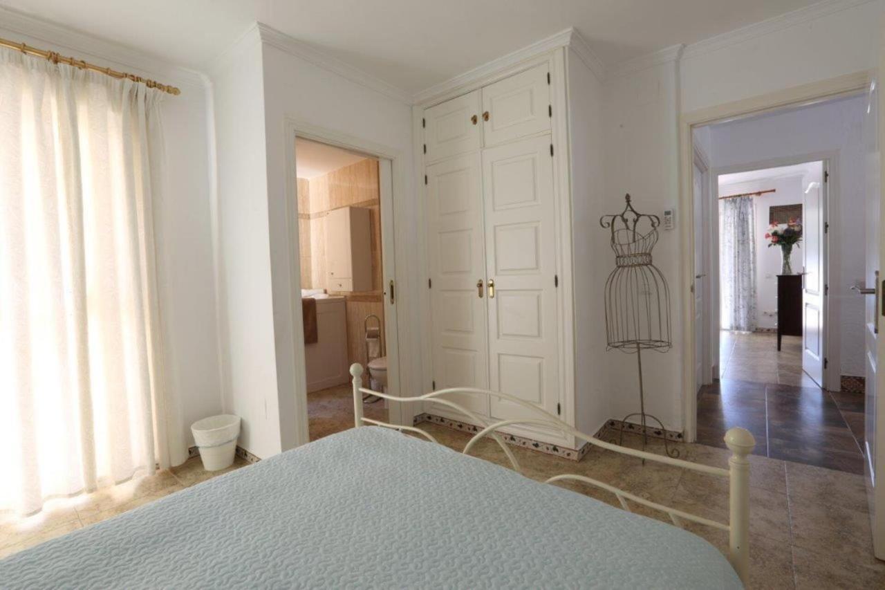 Delightful 5 Bed In Fuengirola Costa Del Sol Villa Malaga