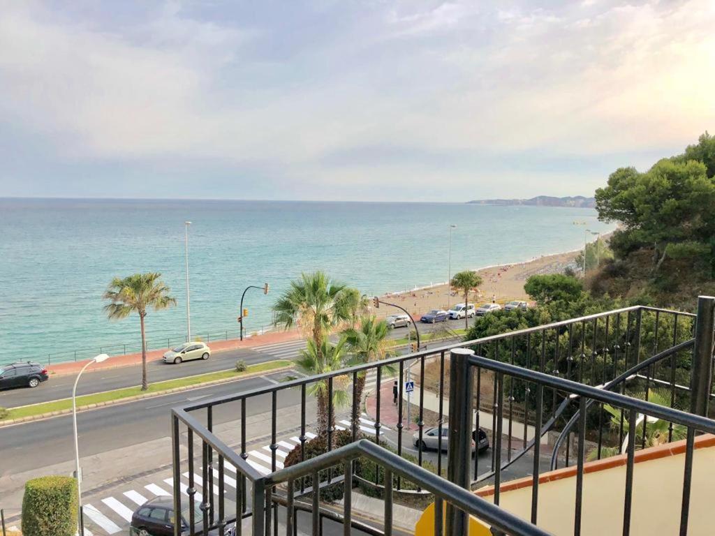 Beachfront Penthouse - Heated Jacuzzi, Bbq & Bikes Malaga
