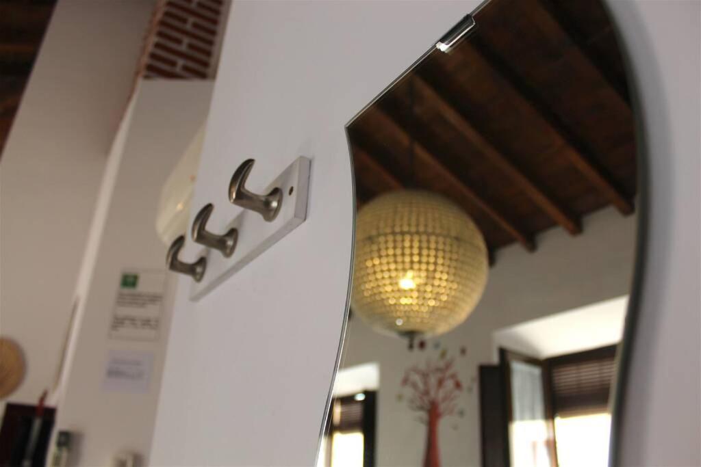 Good Vibes Rustic Downtown Alvarez Apartment *