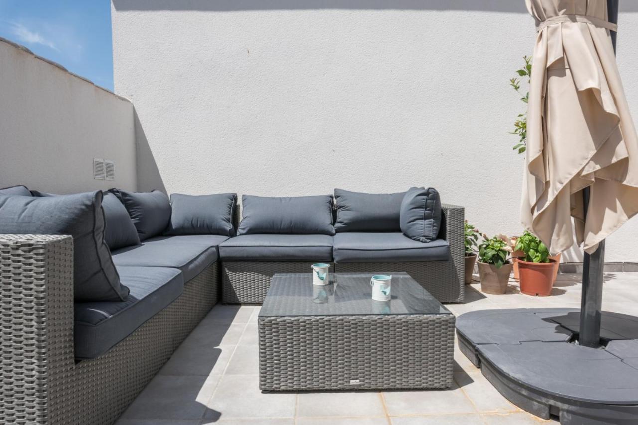 Jinetes Penthouse In By Solaga Homes Appartement