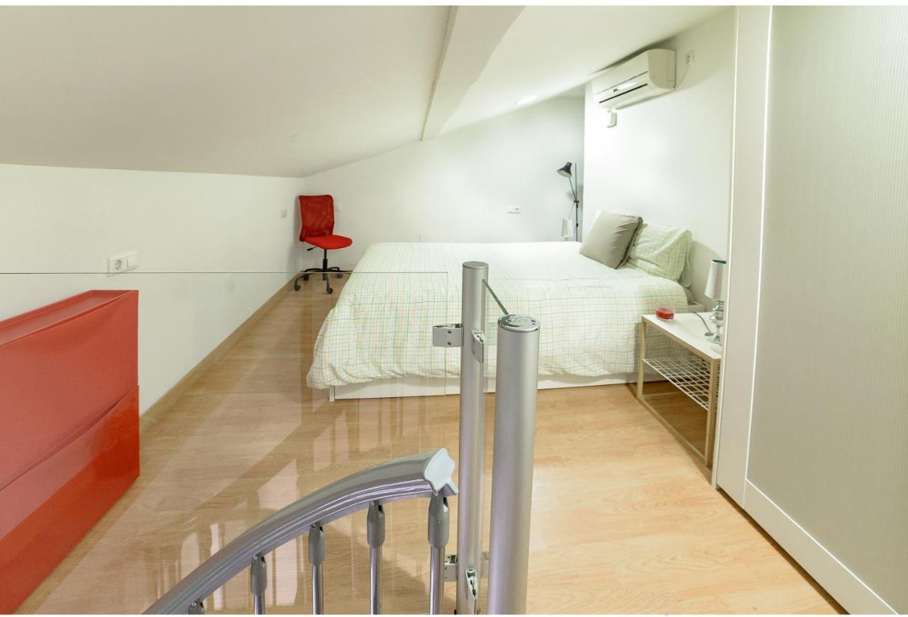 Sea & Wave Capitan Charming Duplex Apartment Málaga