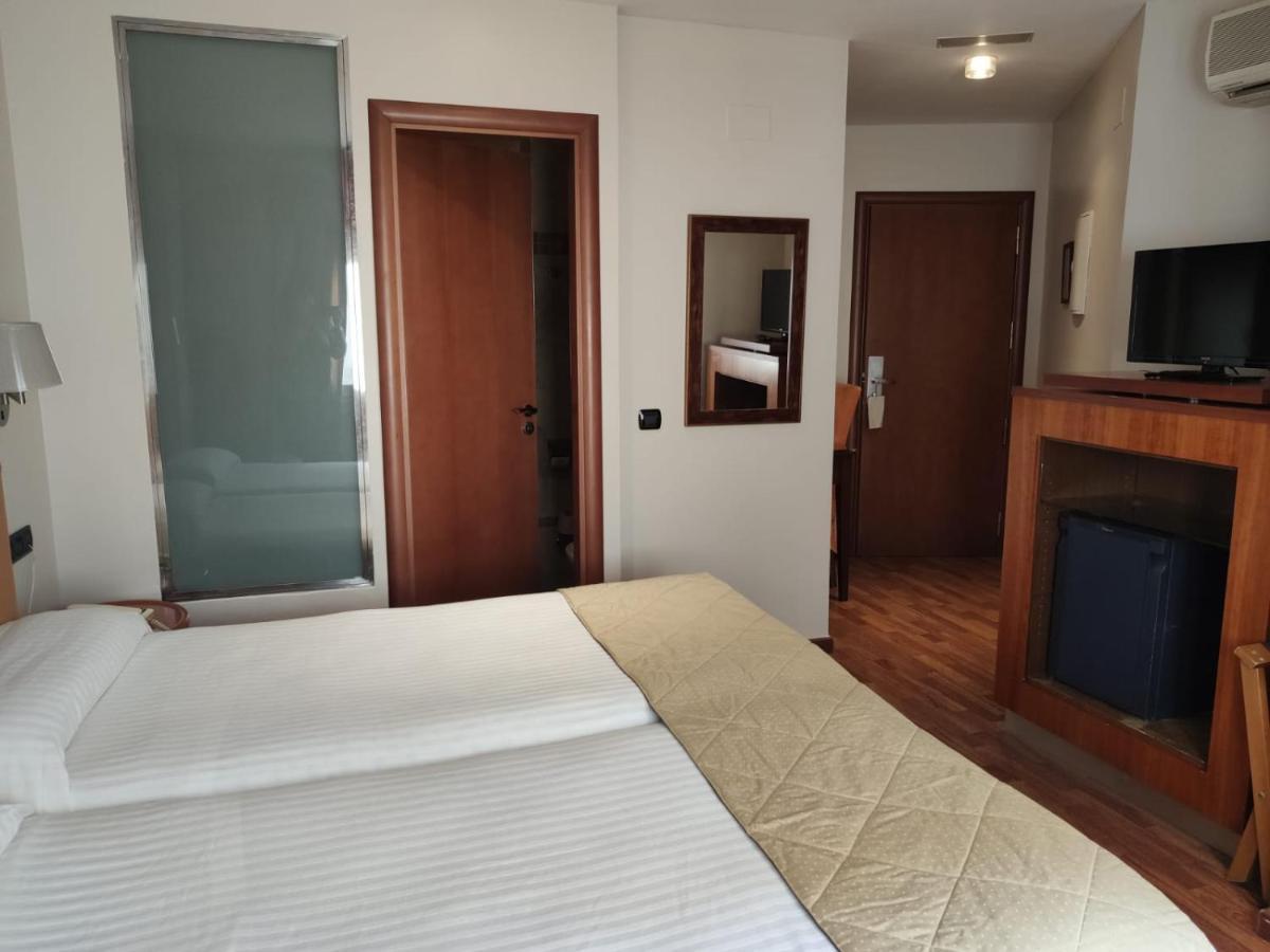 Carlos V Hotel