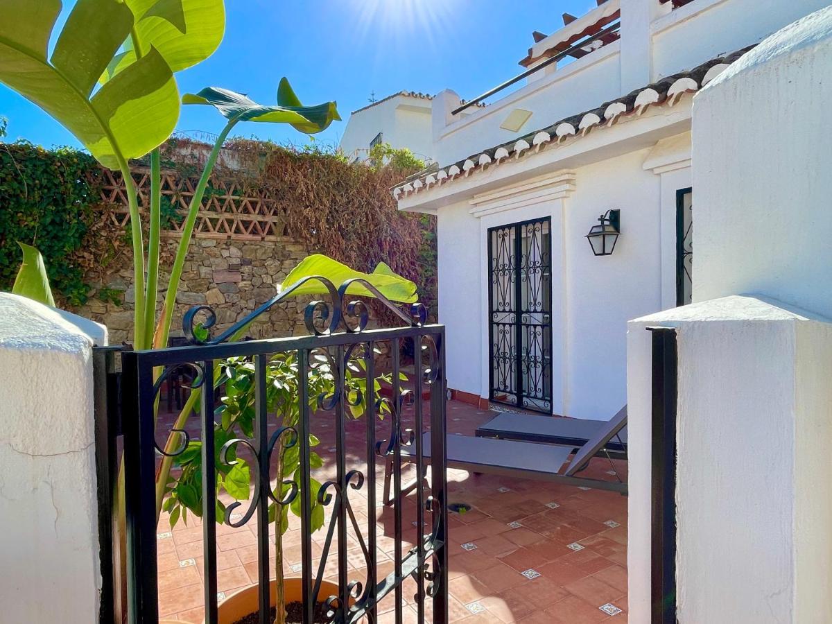 Semidetached Duplex At Puebla Aida, Mijas Golf With Pool, Golf And Sea Views Ferienhaus
