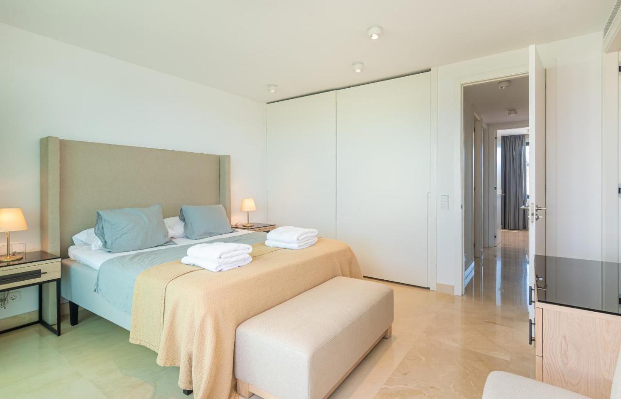 Luxurious Townhouse With Roof Plunge Pool Сasa de vacaciones Málaga