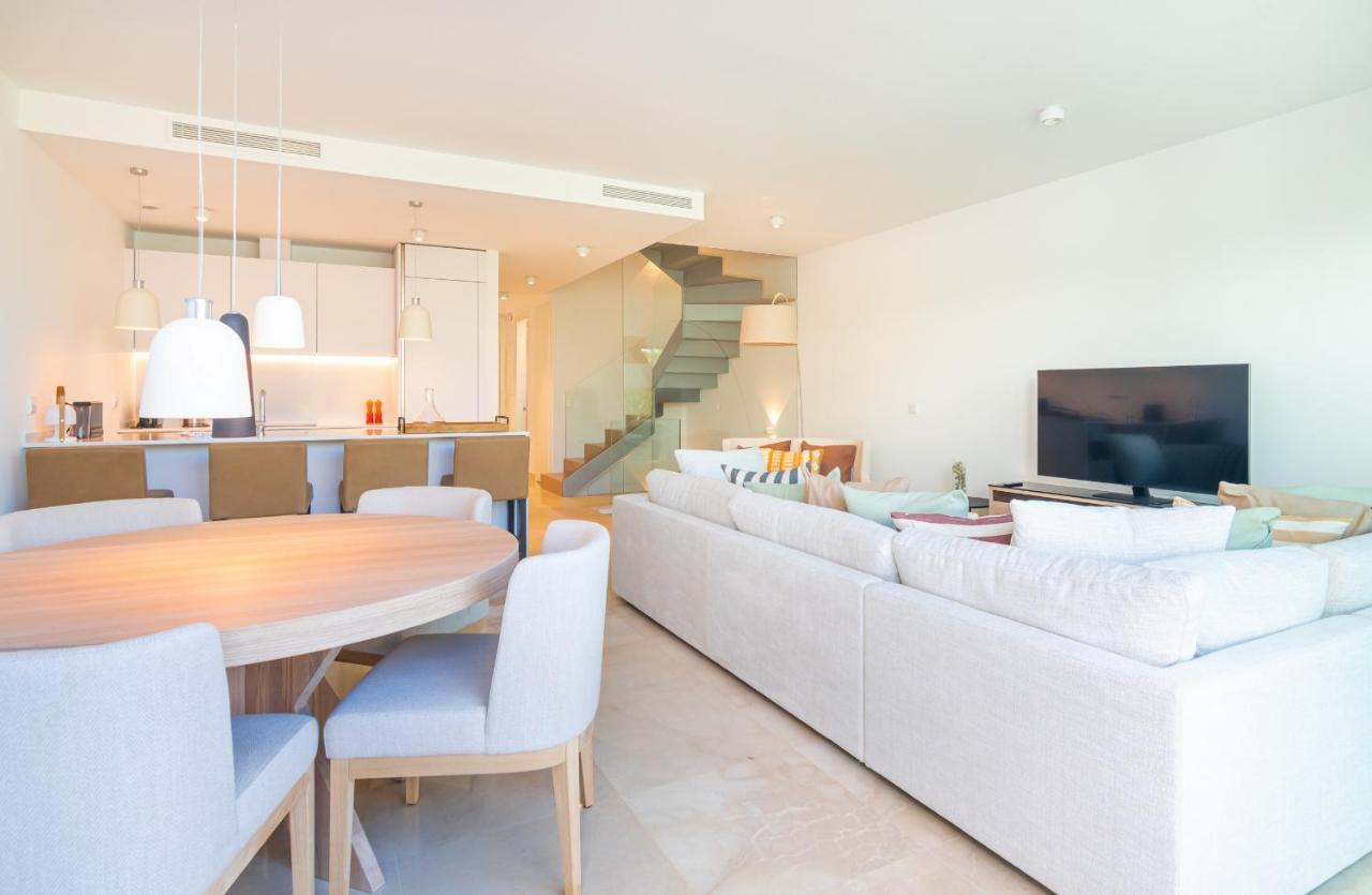 Сasa de vacaciones Luxurious Townhouse With Roof Plunge Pool *