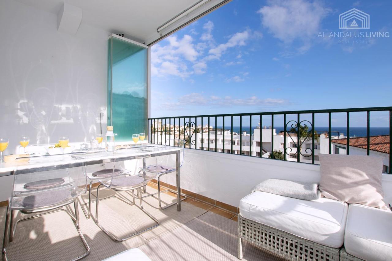 Scandinavian Seaview Terrace: Miraflores Retreat Apartment Malaga
