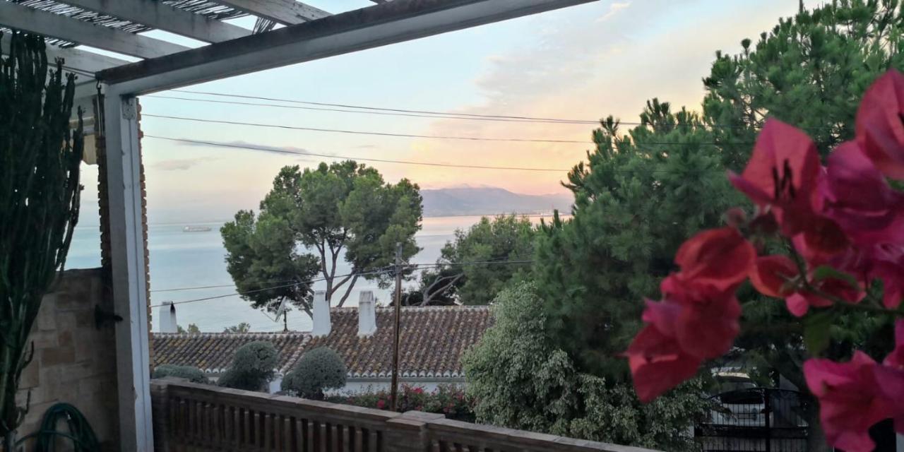 Balcon De Apartment *