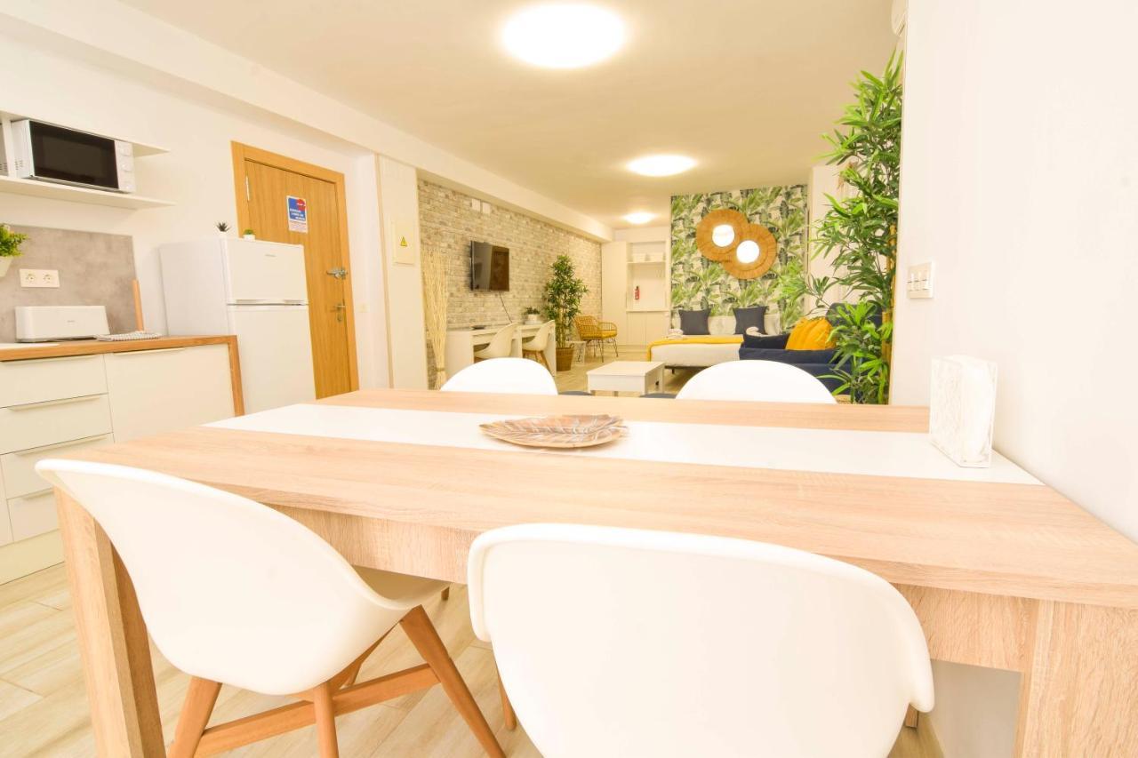 Letmalaga Dos Aceras Plaza Apartment