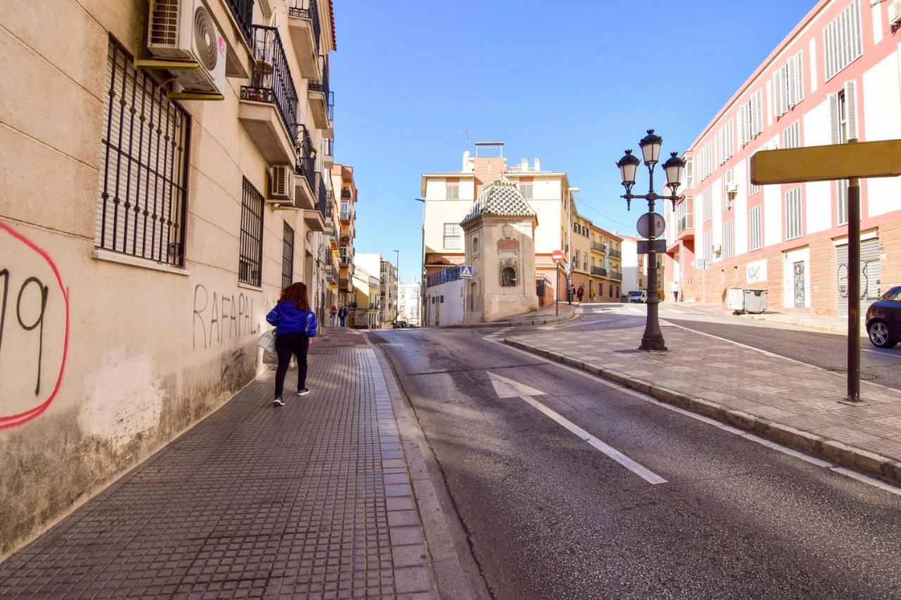Letmalaga Dos Aceras Plaza Malaga