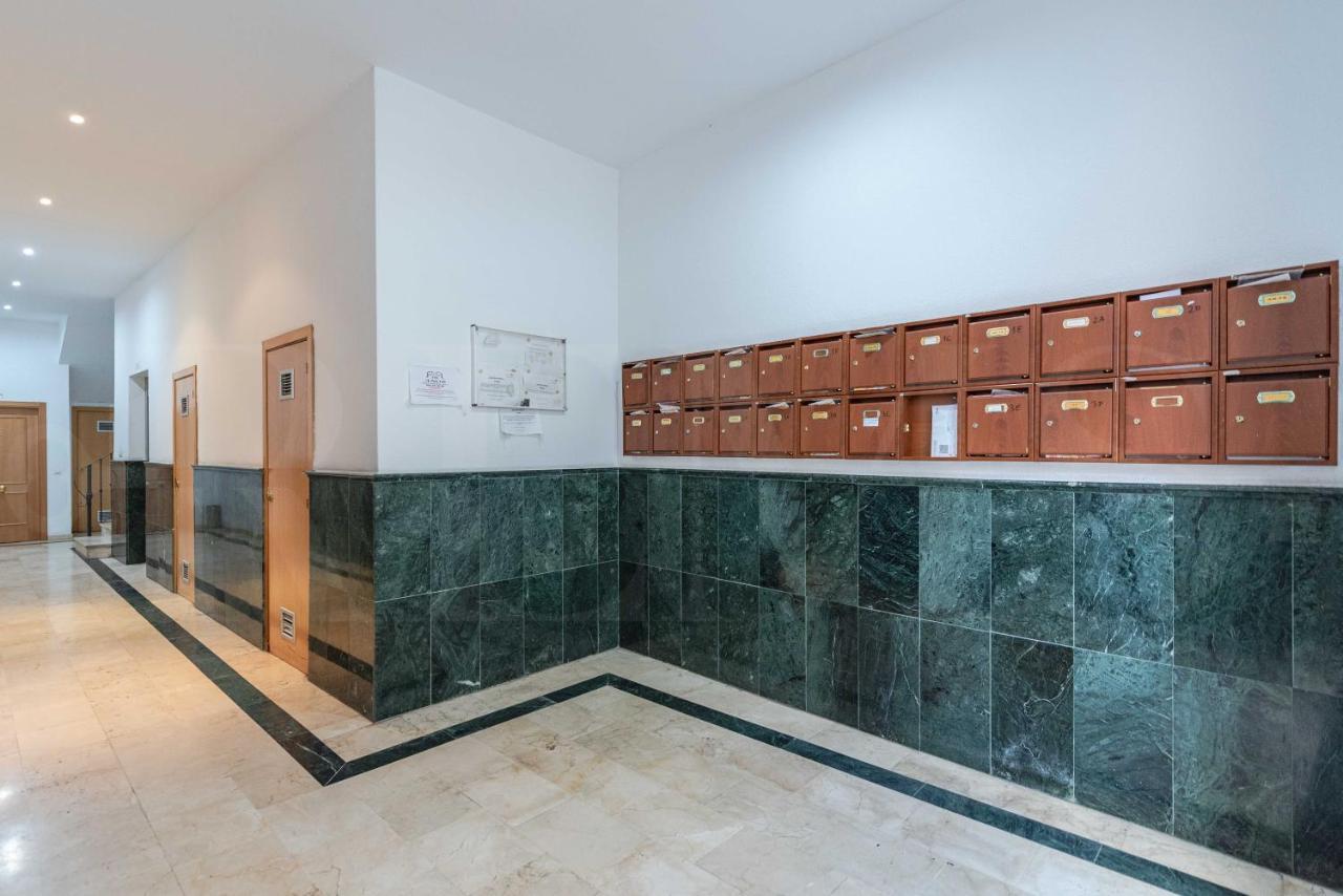 Penthouse With Private Jacuzzi & Rooftop - Center Apartment Malaga