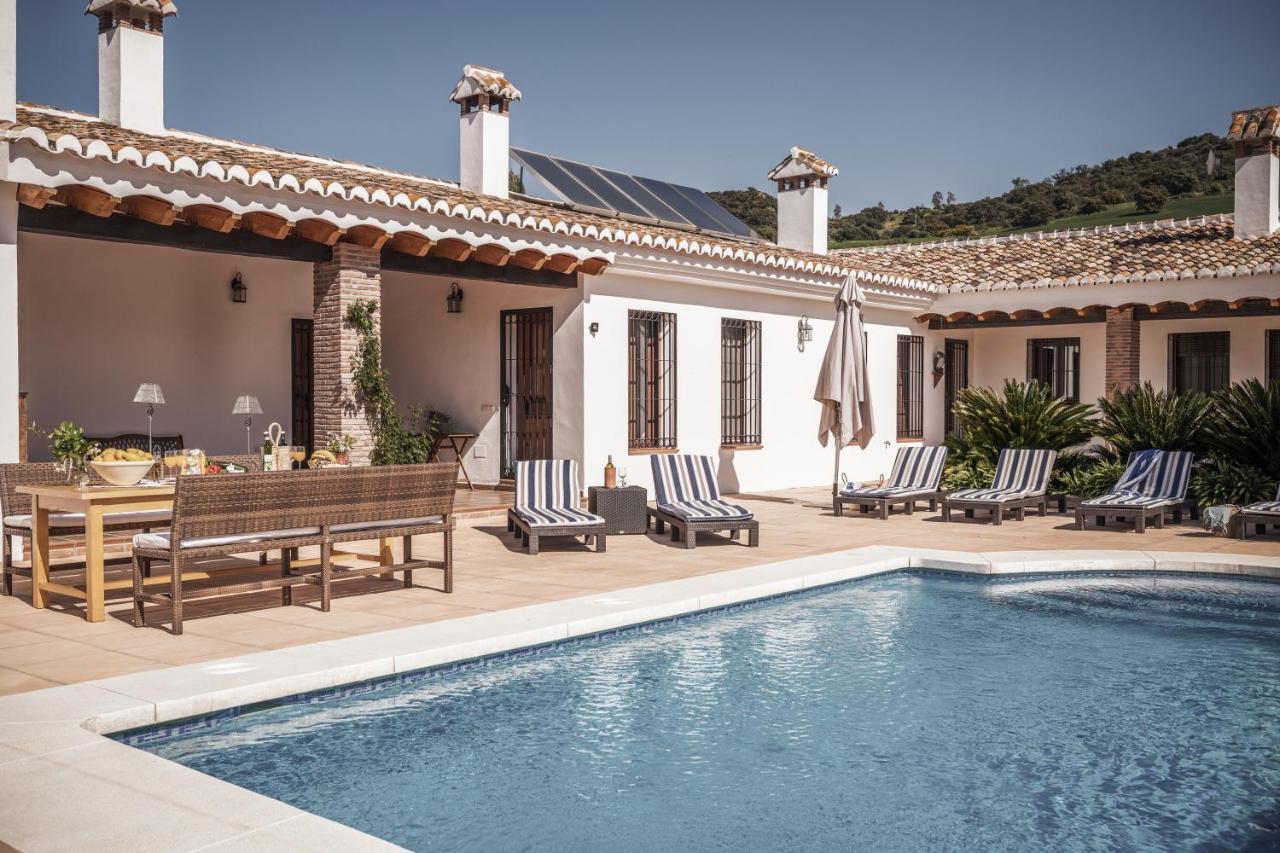 Cortijo Cantares *