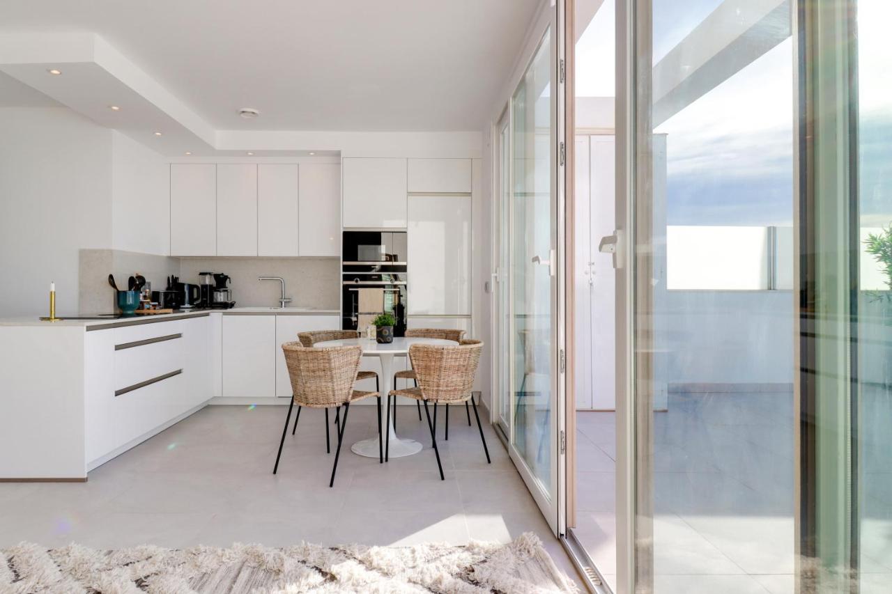 Bayview Hills, Luxury 2 Bedroom * Malaga