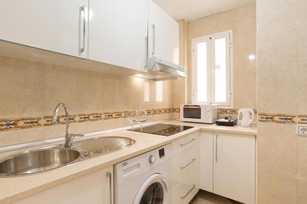 Plaza Merced Patio-parking Gratis Jinetes3 Appartement