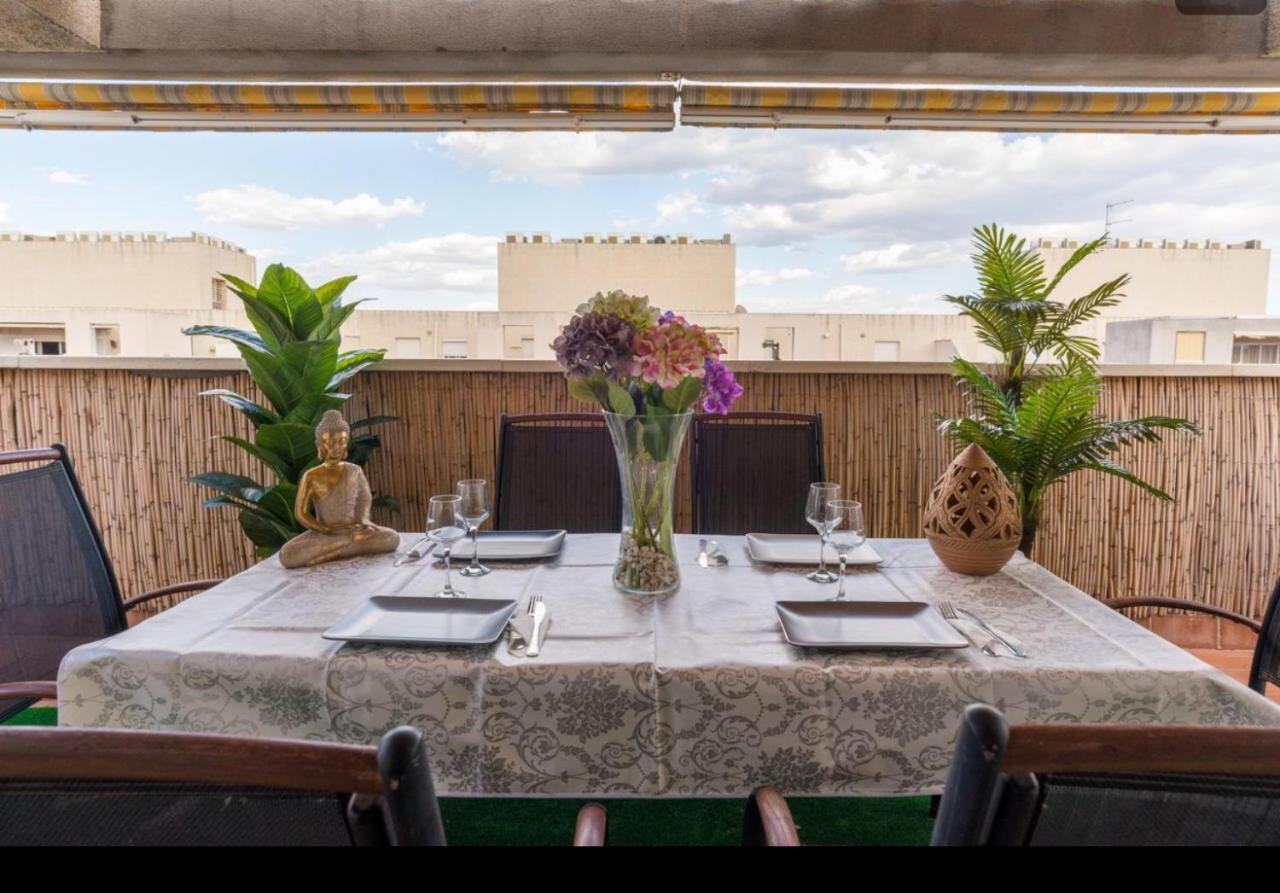 Apartment Lujoso Atico Playa-parking Gratis Malaga