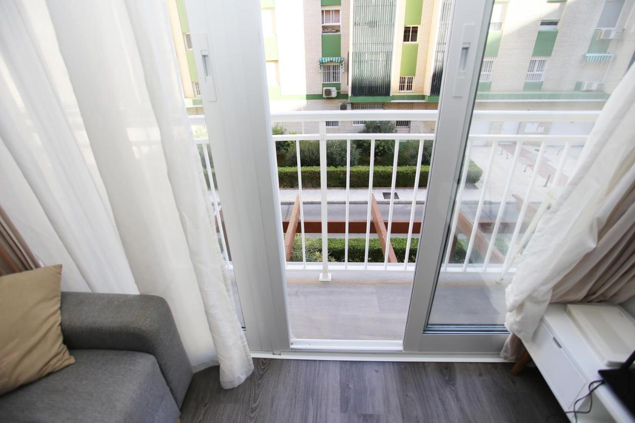 Apartamento En Calle Mendoza - Zona Huelin & 300 Mts De La Playa Málaga