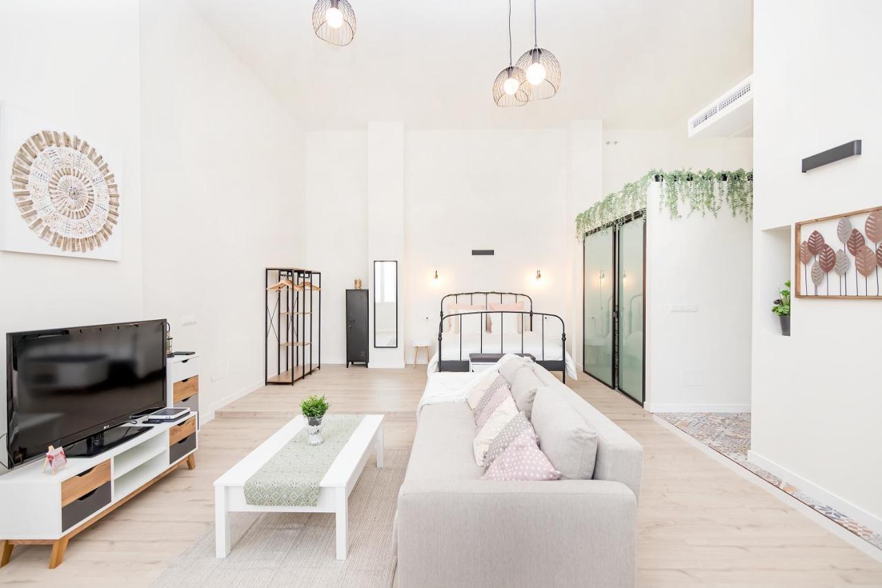 Bhost - Loft El Angel * Malaga