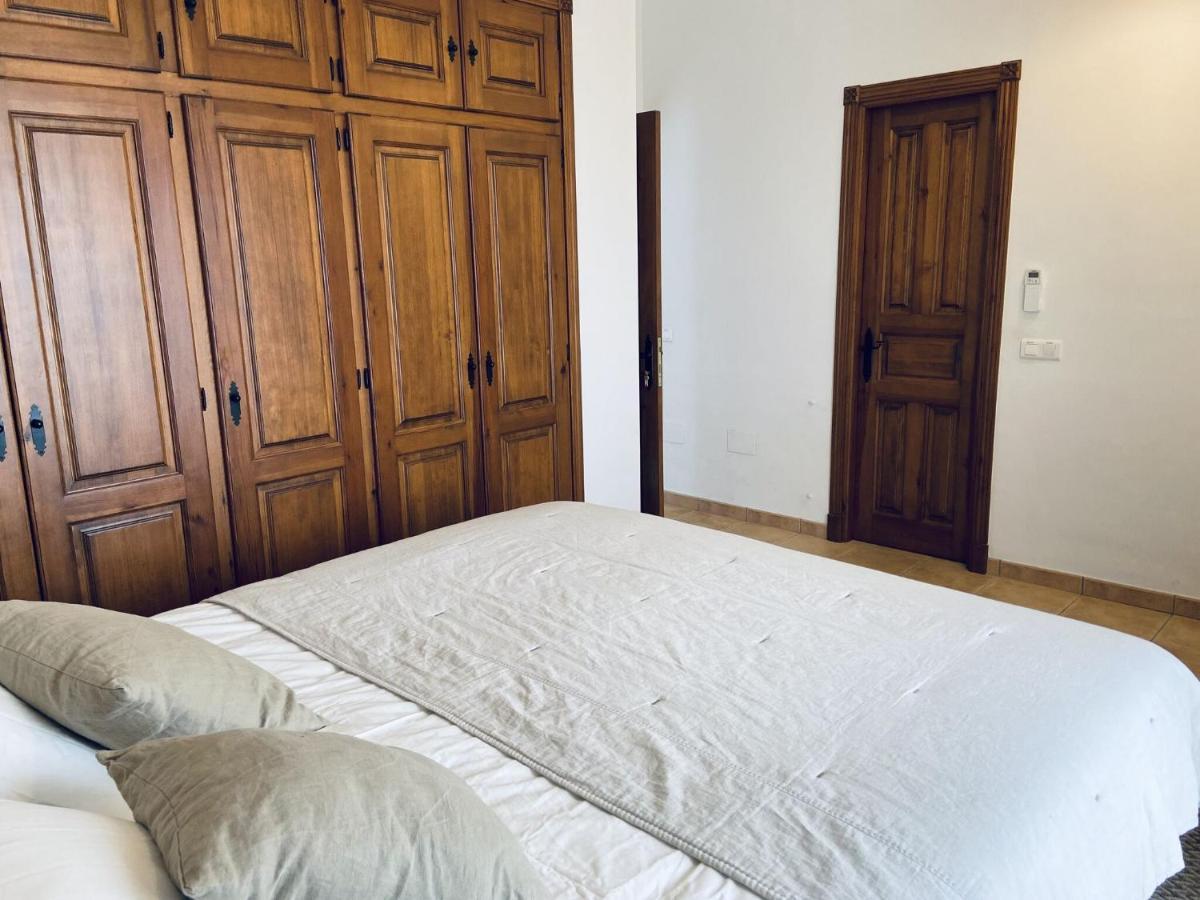 With Private Swimming Pool And Boules Court 40 Minutes From M Laga