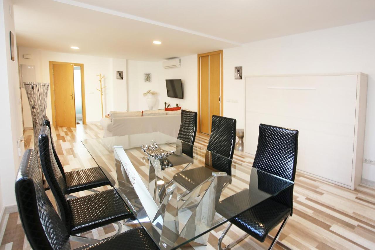 Holidays2Malaga Paseo Maritimo Antonio Banderas Sea View & Terrace Apartment Malaga