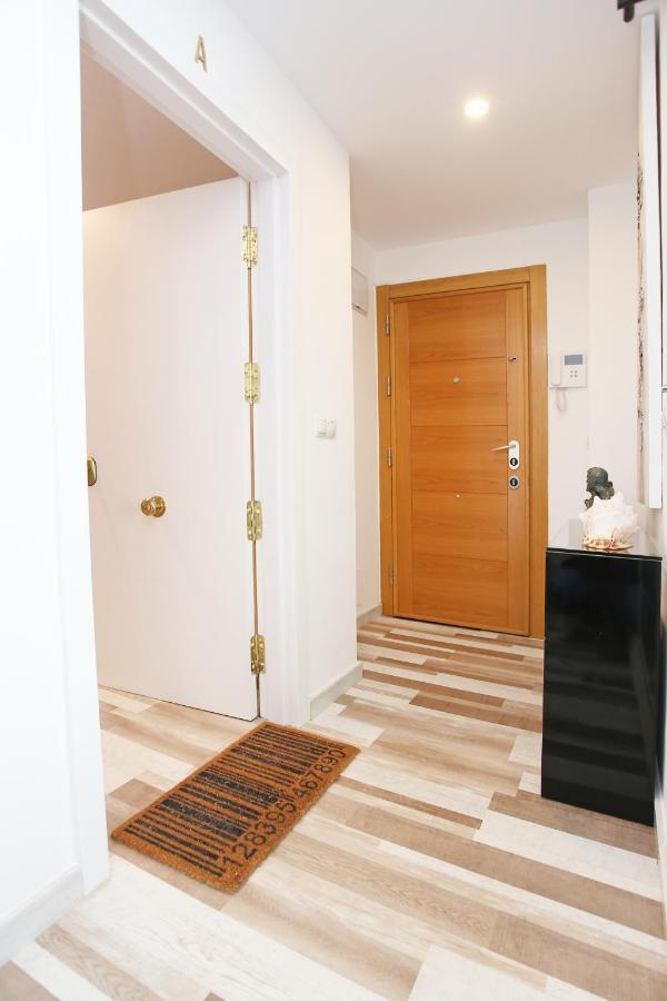 Holidays2Malaga Paseo Maritimo Antonio Banderas Sea View & Terrace *