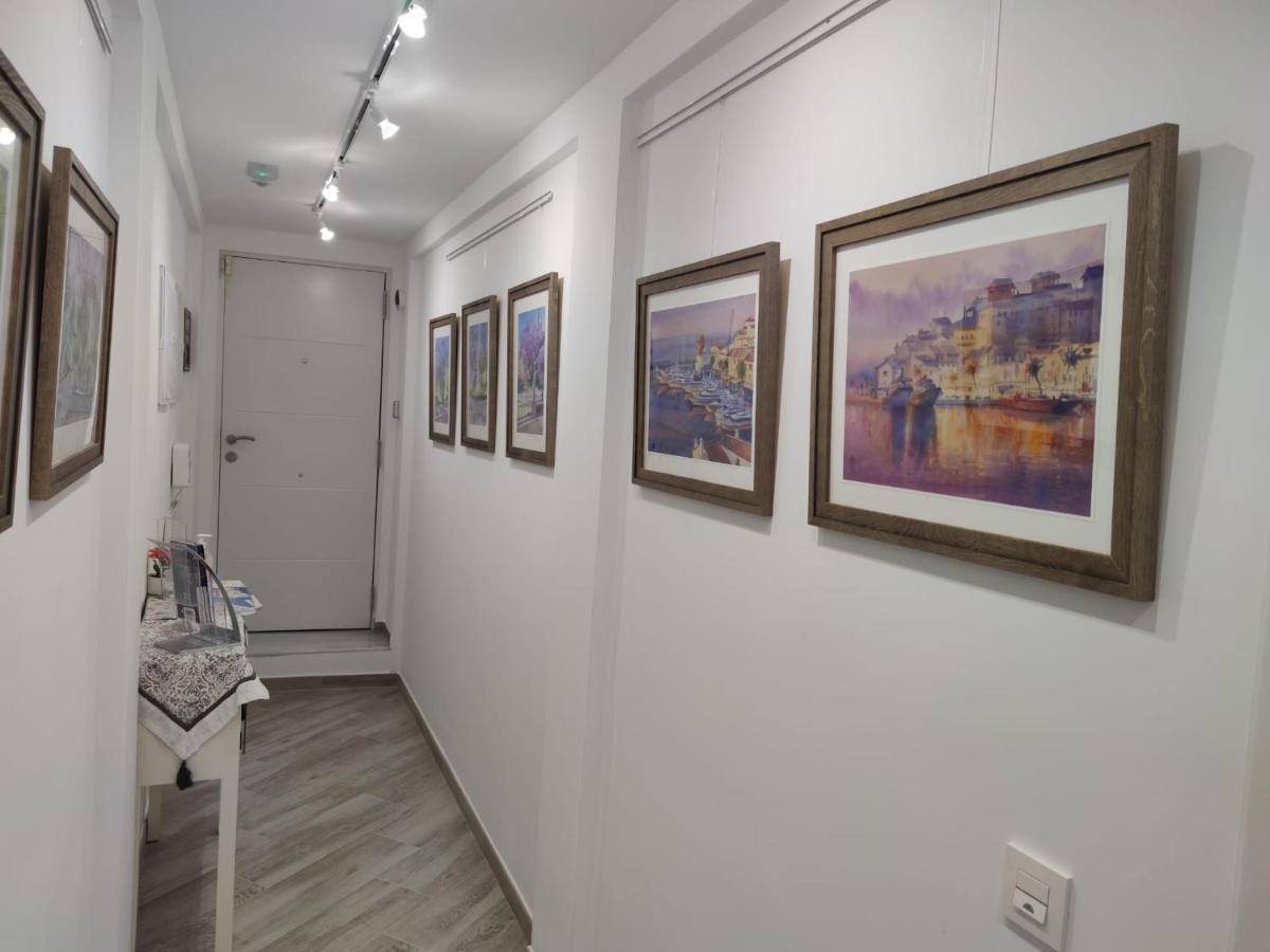 Apartment Malasana 51, New Art Apartment, Breakfast Included, Historic Center, Quite Neighborhood, Ml *