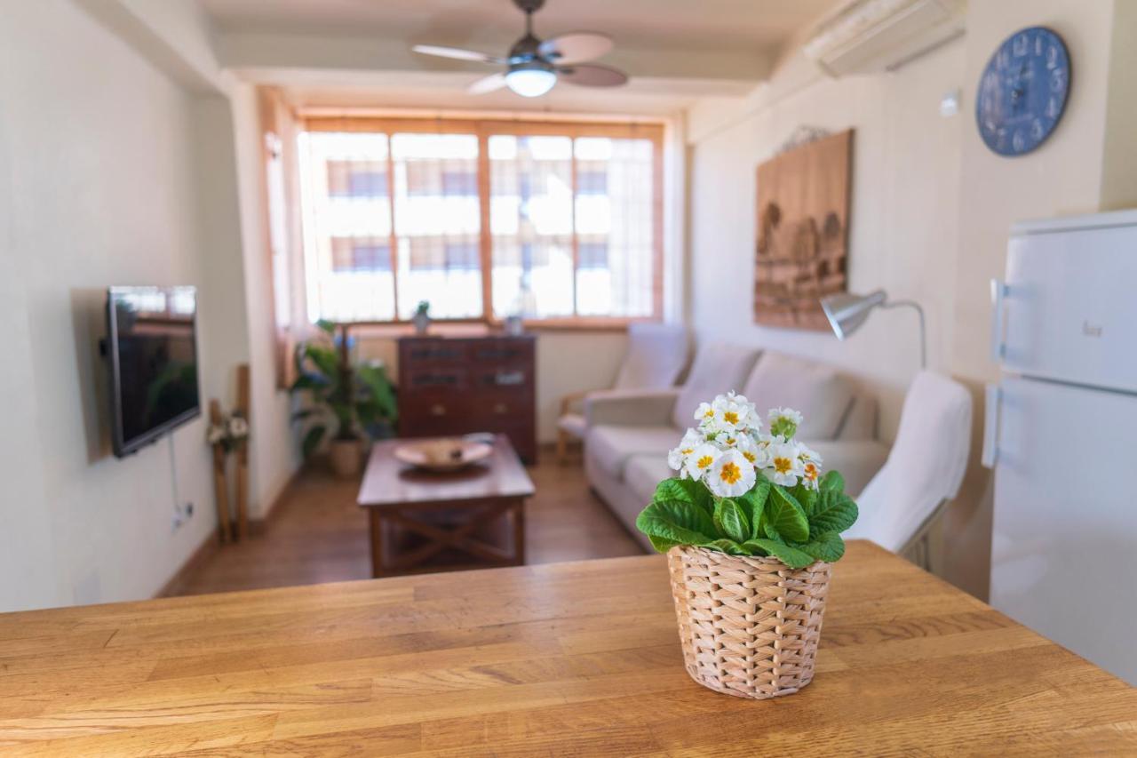 Apartment Center Next To The 2 Bedrooms *