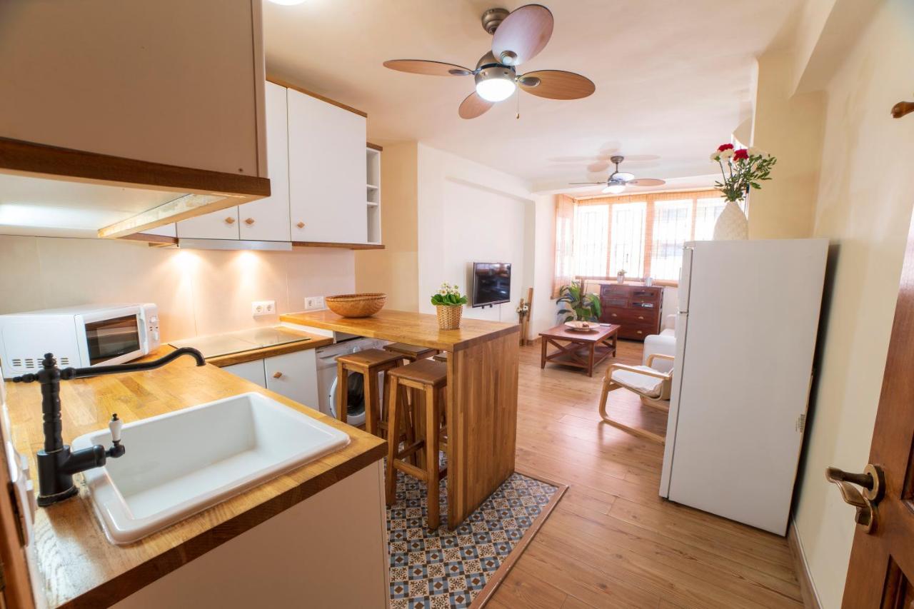 Apartment Center Next To The 2 Bedrooms