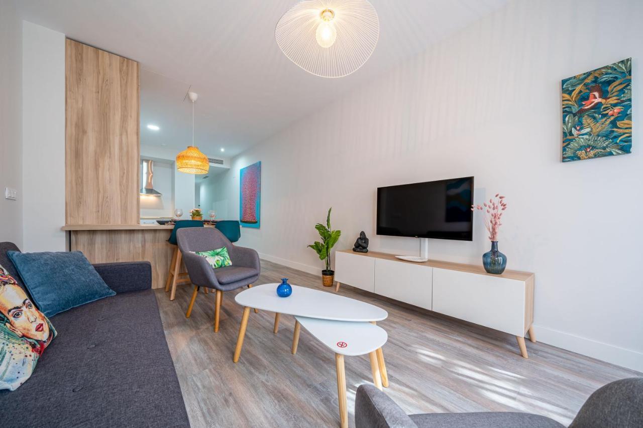 Apartment Centre Pool & Parking Malaga