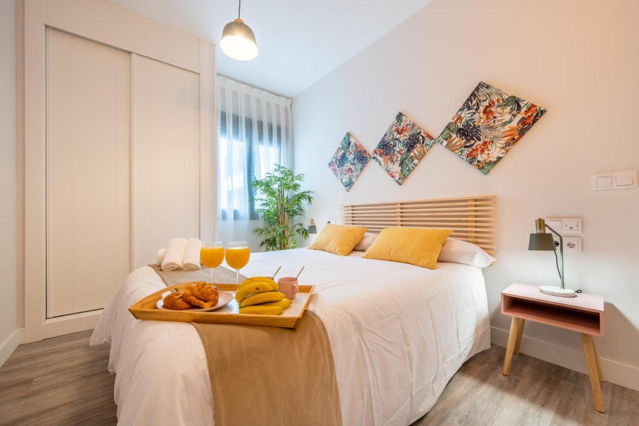Centre Pool & Parking Apartment