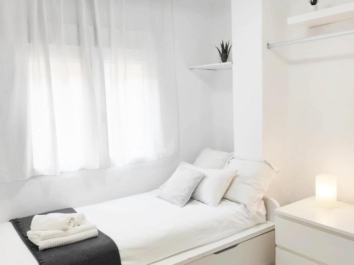 Apartment Holidays2malaga Velarde Cerca Hospital Civil Y Centro