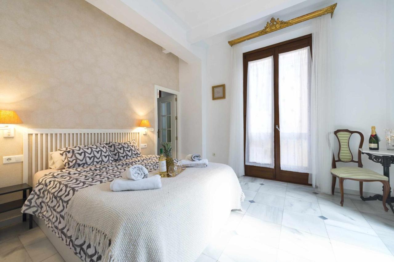 Stupendous In Centre Apartment *