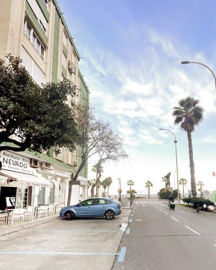 Holidays2malaga Tomas De Echeverria 150 Mts To Beach & High Speed Wifi & Parking Apartment Malaga