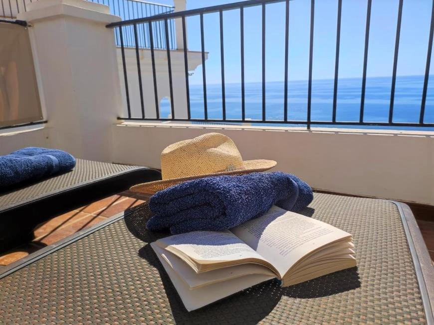 Amazing 2 Bedroom 2 Bathroom In Ladera De Mar, Nerja Appartement Málaga