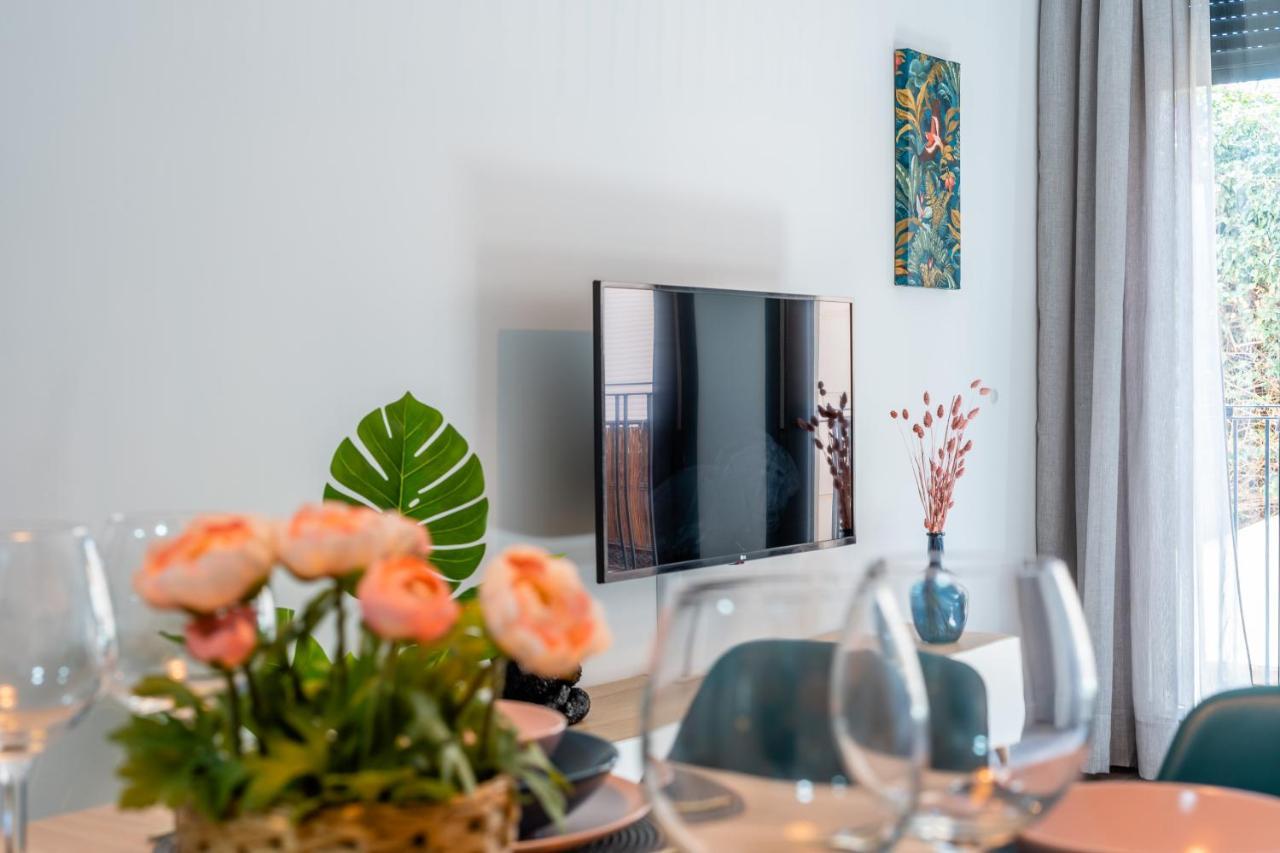 Centre Pool & Parking Apartment Malaga
