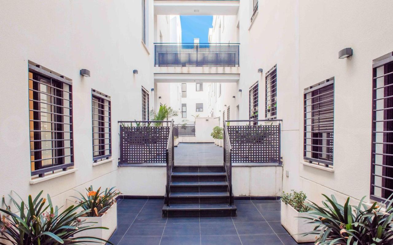 Apartment Relaxing With Community Pool & Parking- Center *