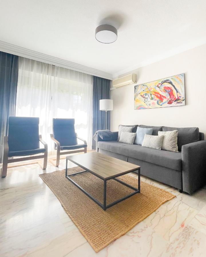Holidays2malaga Tomas De Echeverria 150 Mts To Beach & High Speed Wifi & Parking Apartment