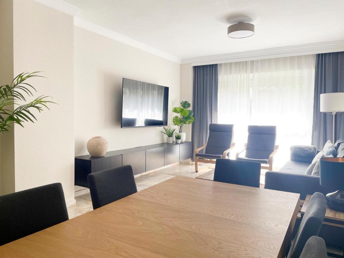 Holidays2malaga Tomas De Echeverria 150 Mts To Beach & High Speed Wifi & Parking Malaga