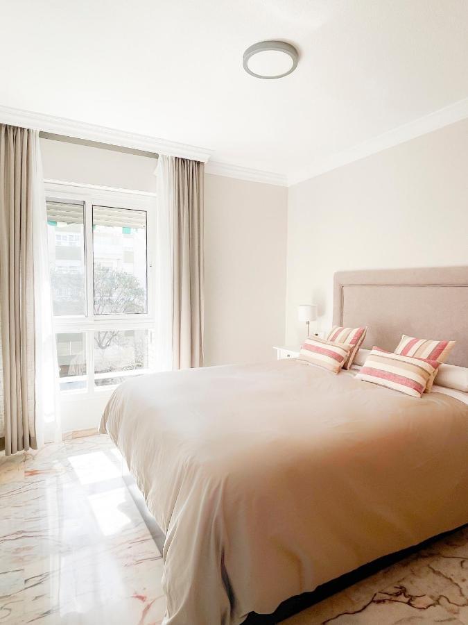 Holidays2malaga Tomas De Echeverria 150 Mts To Beach & High Speed Wifi & Parking