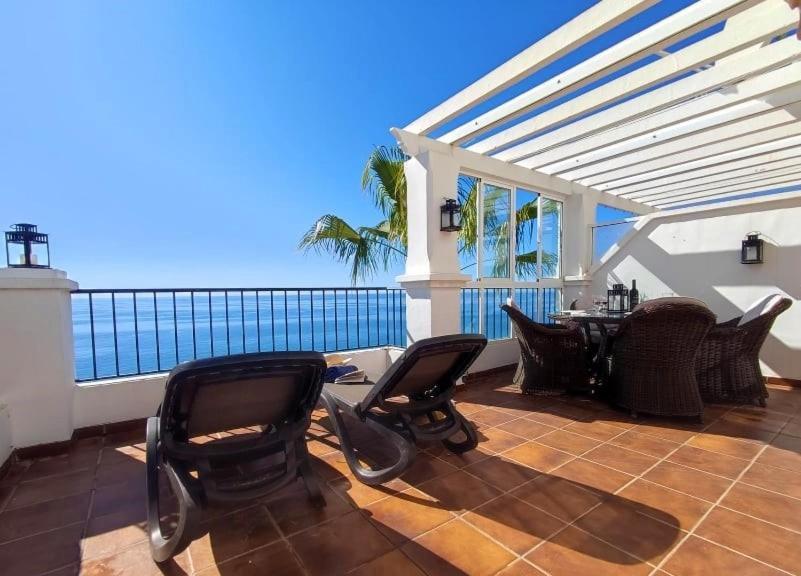 Amazing 2 Bedroom 2 Bathroom In Ladera De Mar, Nerja Appartement