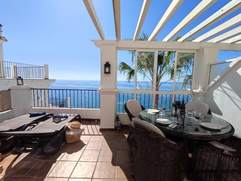 Amazing 2 Bedroom 2 Bathroom In Ladera De Mar, Nerja Appartement *