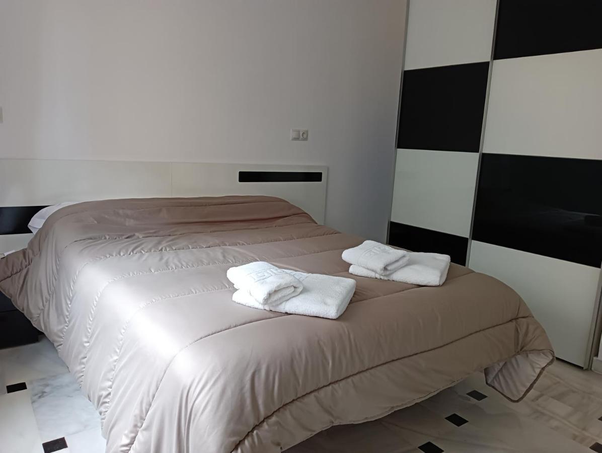Apartment En Urb Primera Linea De Playa Malaga