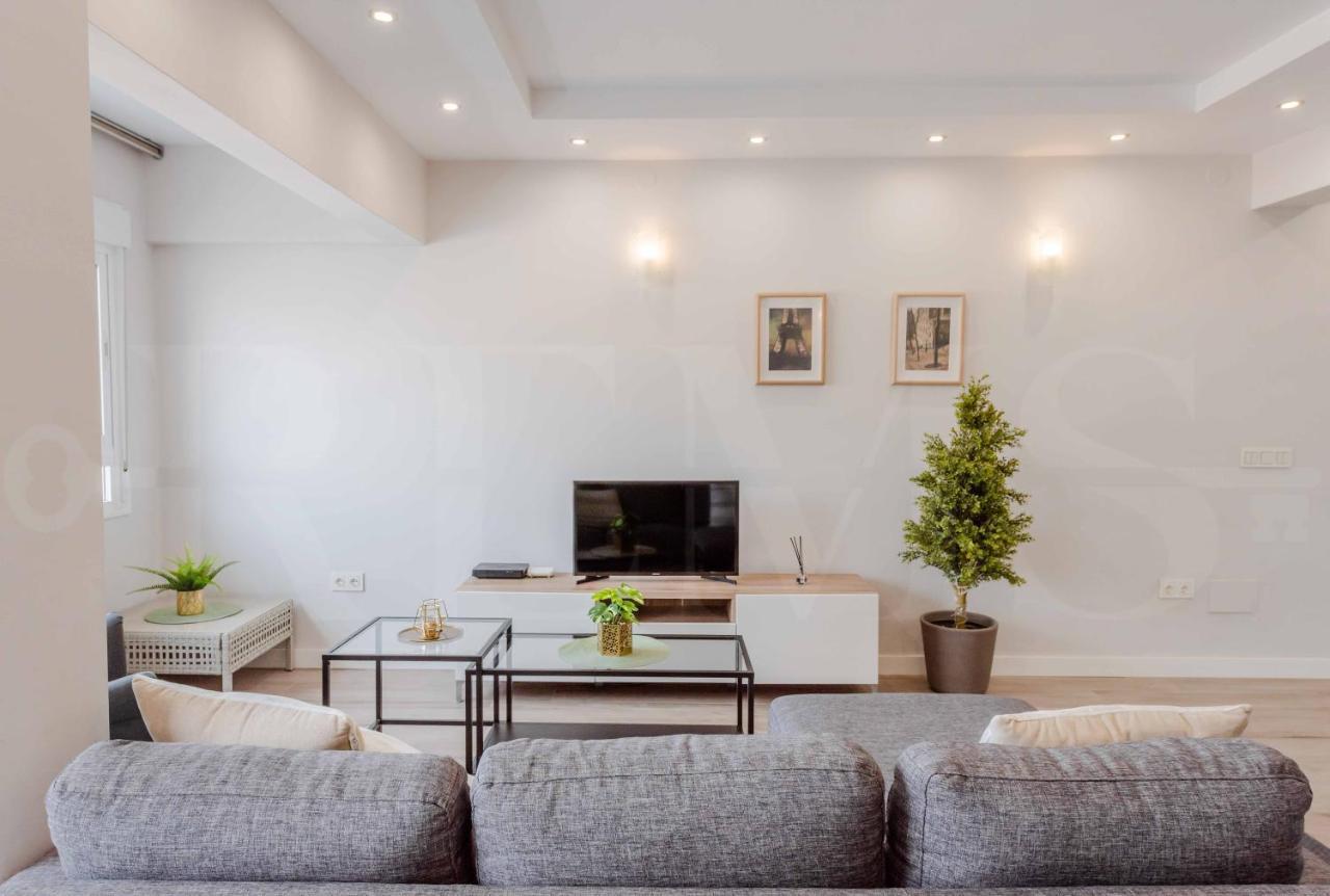 Spacious With A View - Historic Center By Rems * Malaga