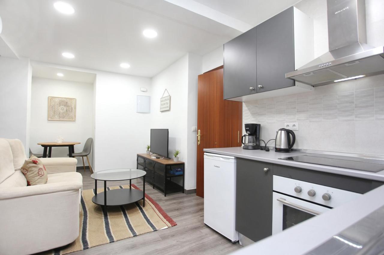 Apartamento En Calle Mendoza - Zona Huelin & 300 Mts De La Playa *